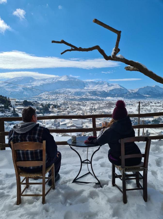 Αργουλιάς Aparthotel Tzermiádon Exteriör bild