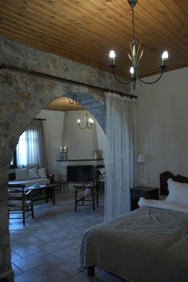 Αργουλιάς Aparthotel Tzermiádon Exteriör bild