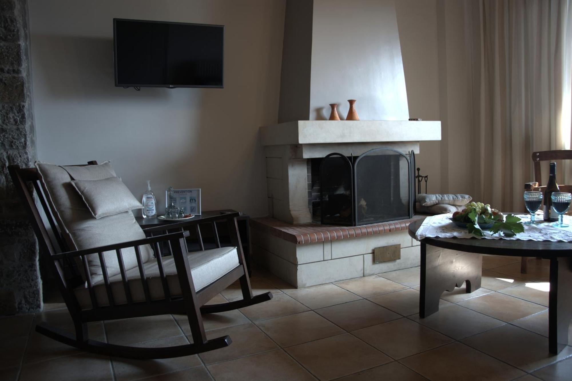 Αργουλιάς Aparthotel Tzermiádon Exteriör bild